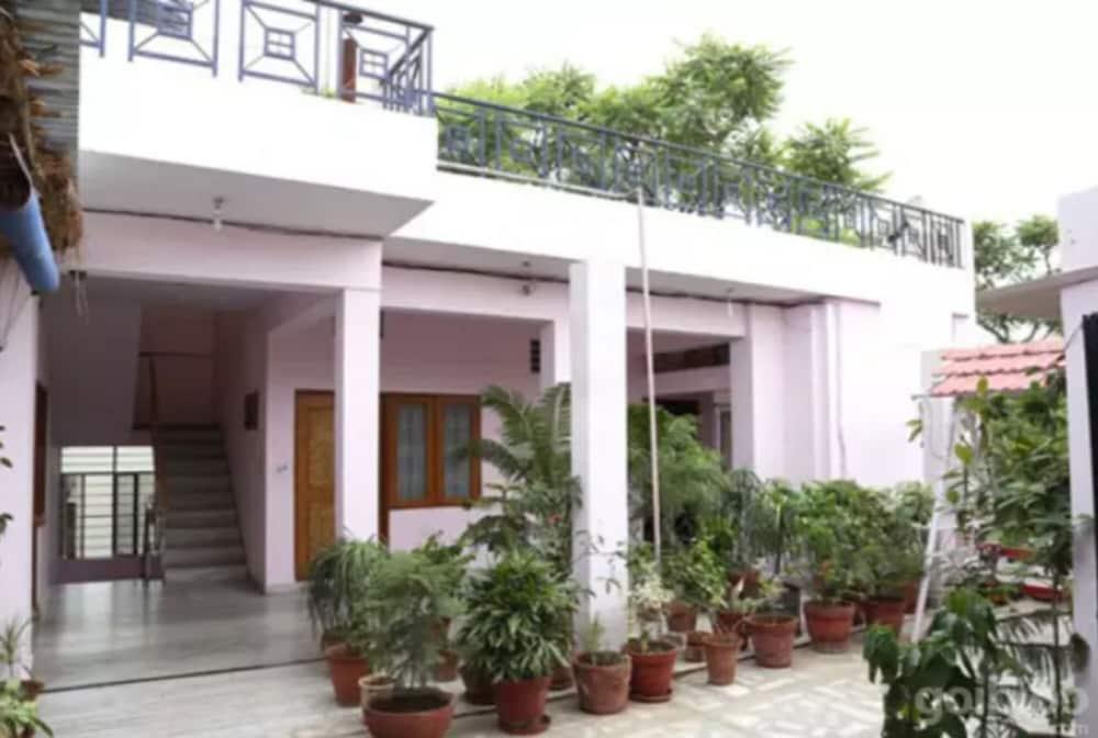 Super Oyo Flagship 72253 Jai Maa Palace Hotel Dźajpur Zewnętrze zdjęcie