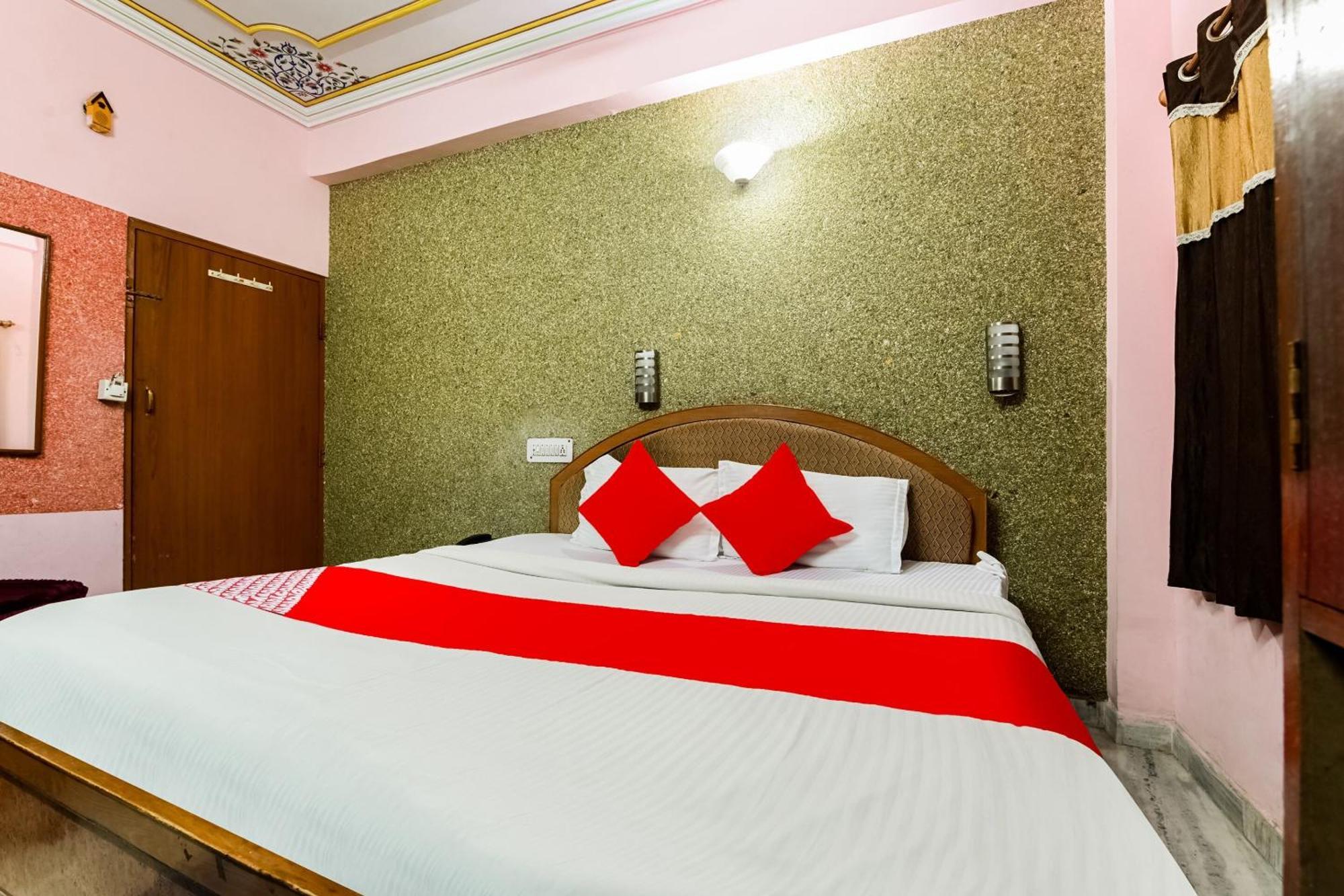 Super Oyo Flagship 72253 Jai Maa Palace Hotel Dźajpur Zewnętrze zdjęcie